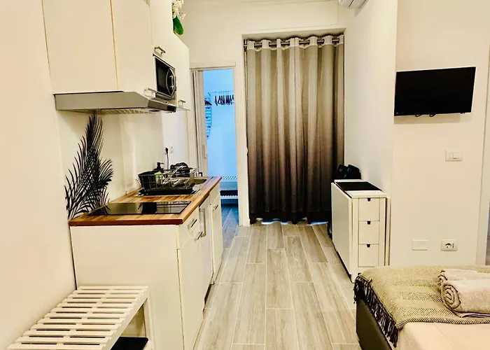 Apartament Maya Loreto *